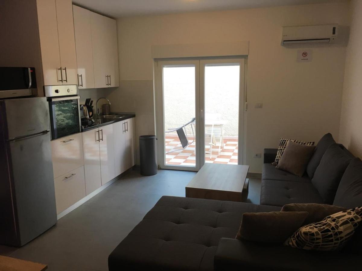 Apartment To Rent Pula Exterior photo